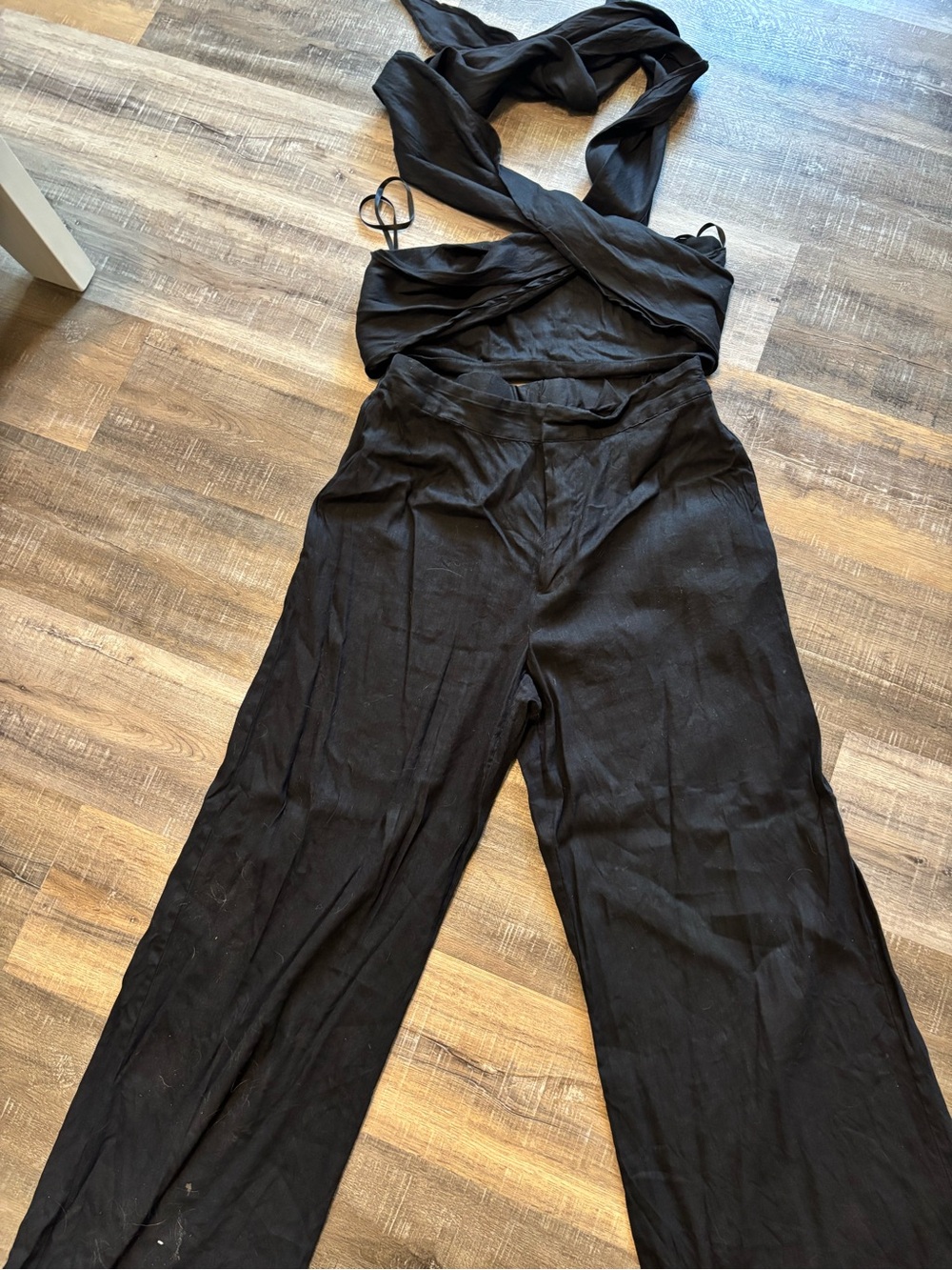 Gianni Bini Black Wide-Leg Cross-Back Jumpsuit